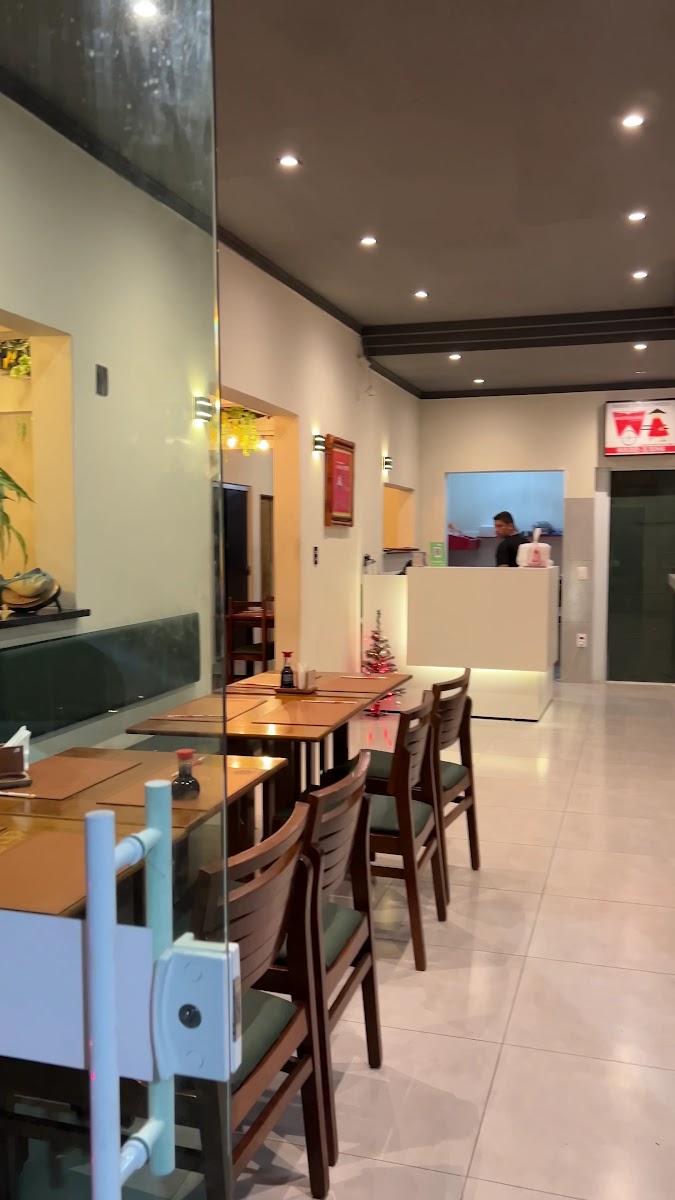 Mister Shao & Happy Sushi